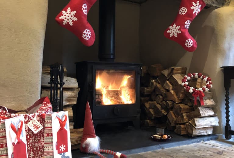 Self-catering home with woodburner for Christmas in Cornwall